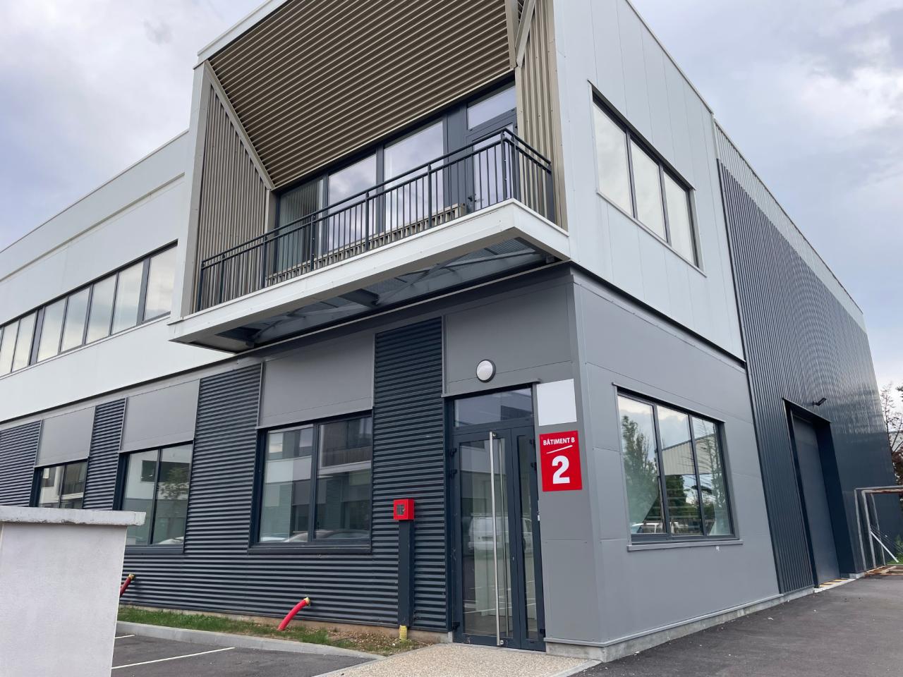 Local d'activité Chassieu 529m² Location local d'activité Chassieu Rhône OLACT2425761 0